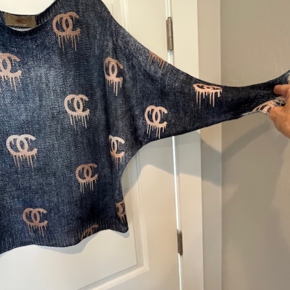 Free For Humanity Navy & Cream Metallic Drip Logo Pullover Sweater OS Oversized - Picture 4 of 10